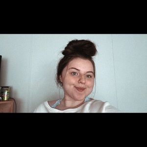 Meet your Posher, Lacey